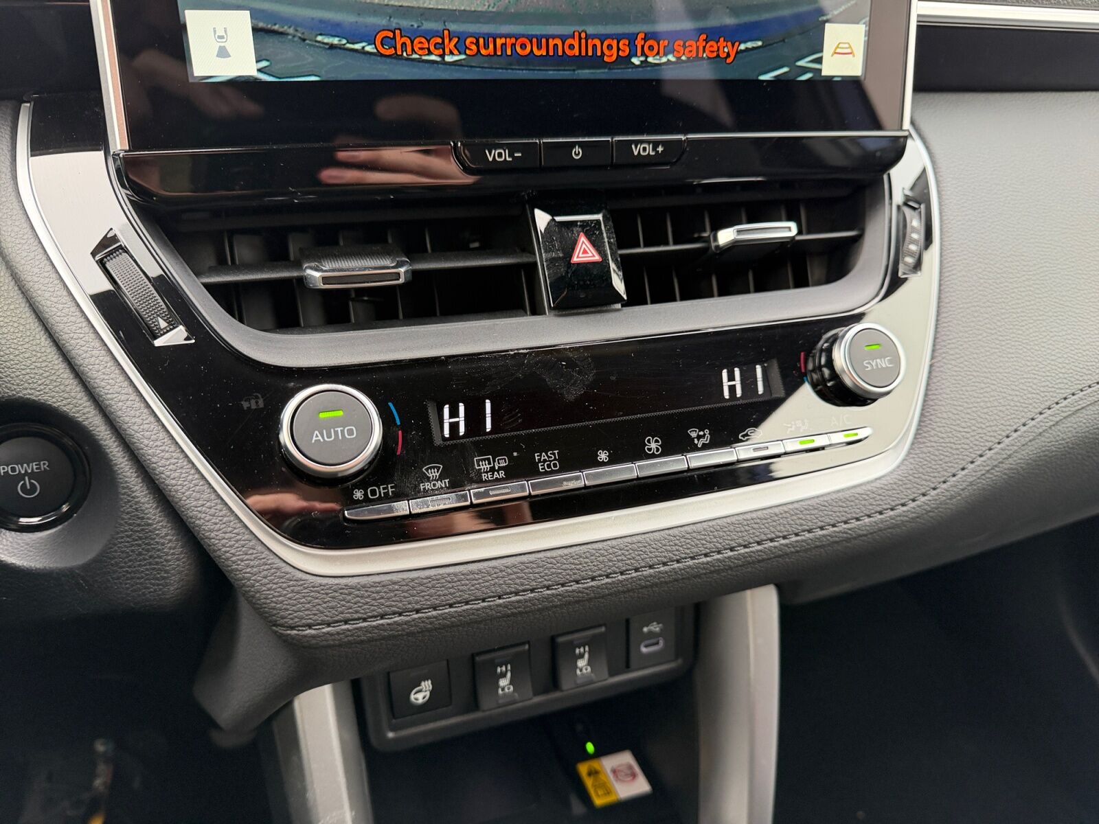 Billede af Toyota Corolla Cross 1,8 Hybrid Style Comfort 140HK 5d Aut.