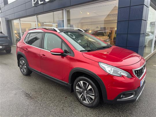 Peugeot 2008 1,2 PureTech Allure+ 110HK 5d