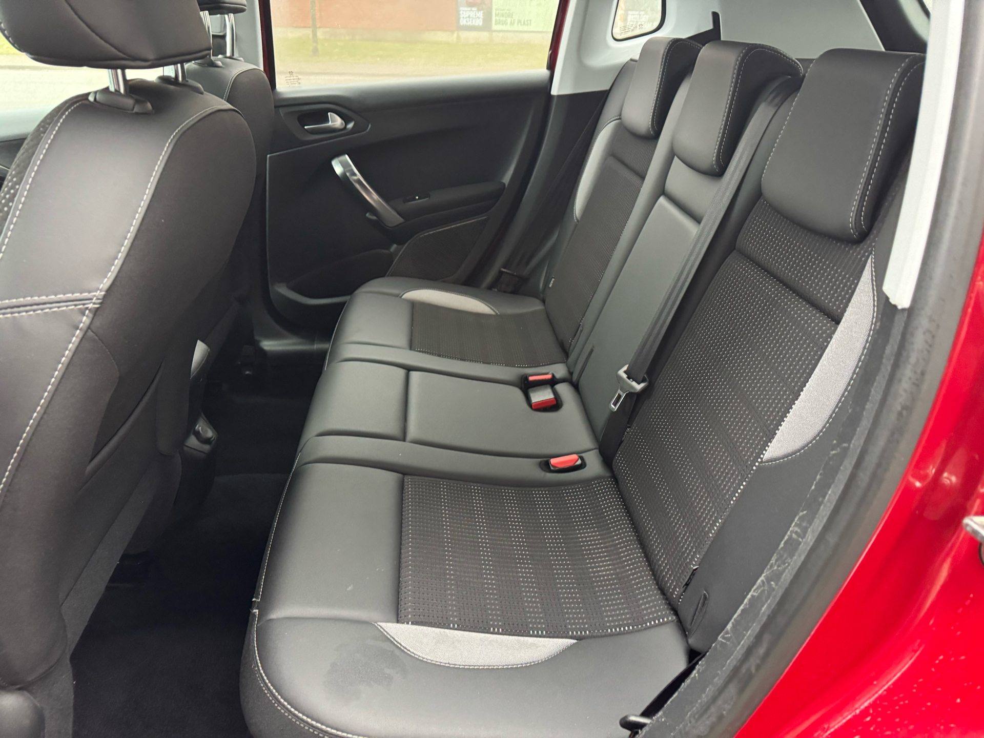 Billede af Peugeot 2008 1,2 PureTech Allure+ 110HK 5d