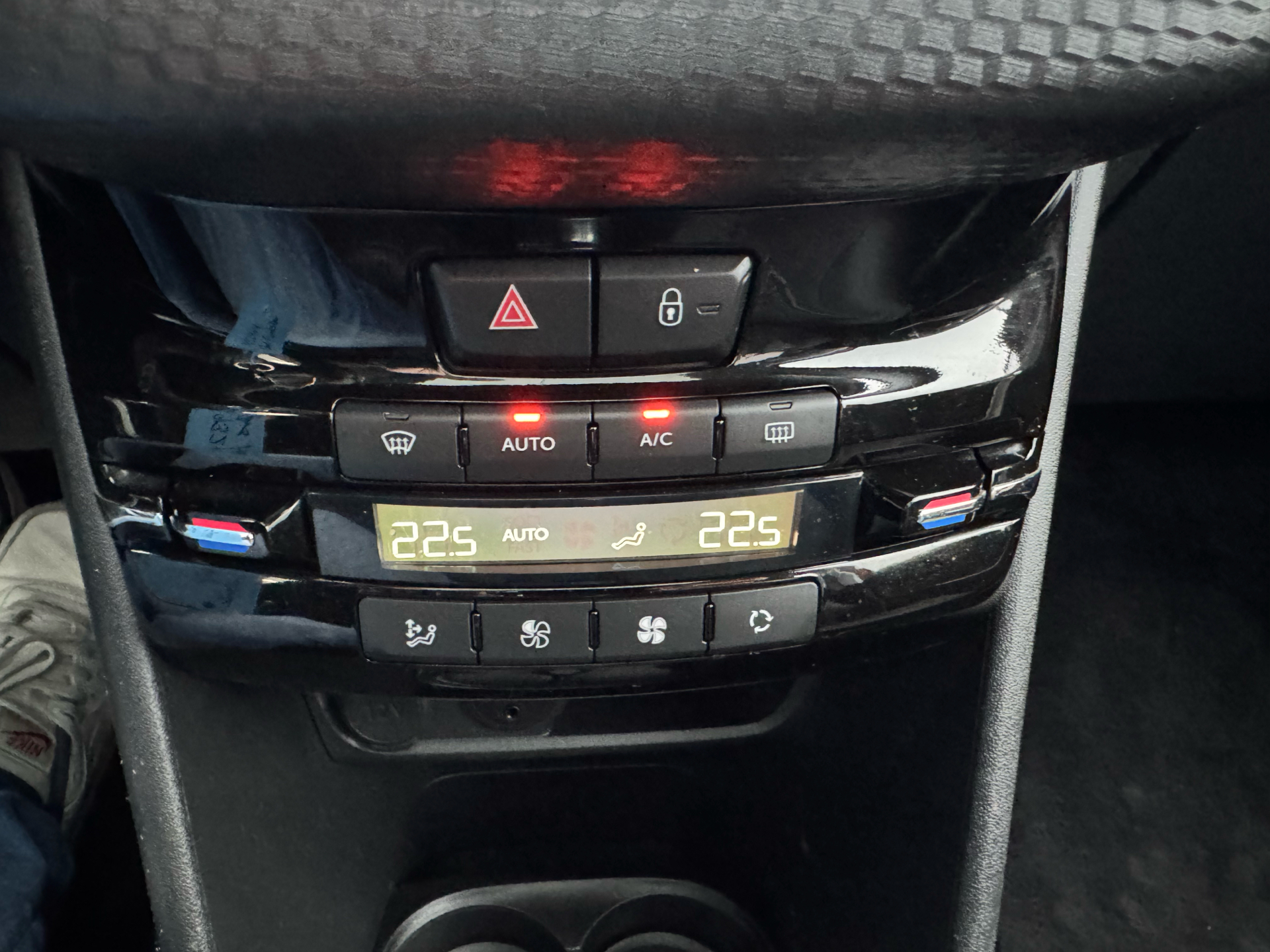 Billede af Peugeot 2008 1,2 PureTech Allure+ 110HK 5d