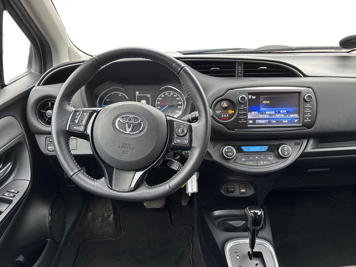 Billede af Toyota Yaris 1,5 Hybrid H2 Premium E-CVT 100HK 5d Trinl. Gear