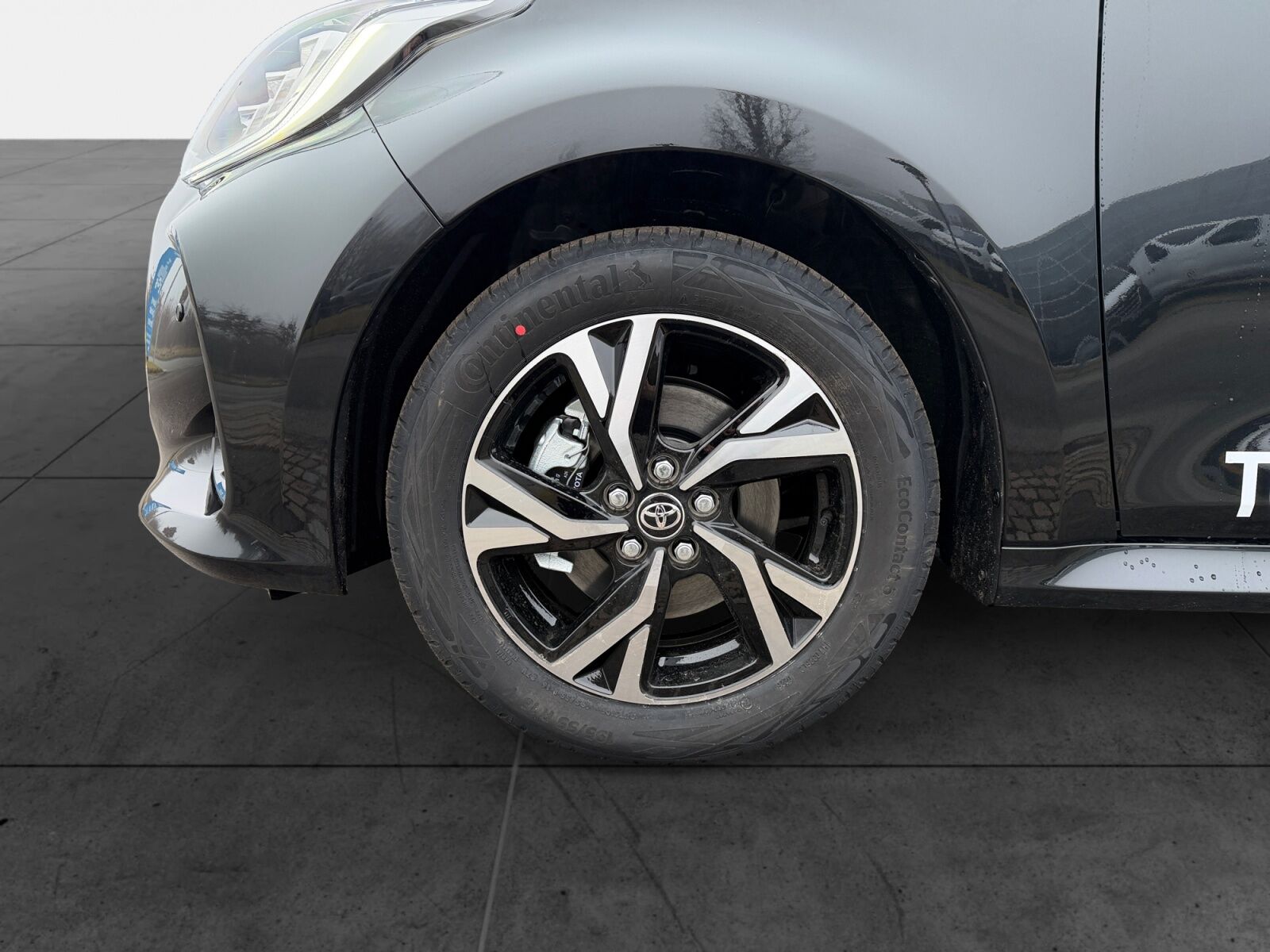 Billede af Toyota Yaris 1,5 Hybrid Style Comfort 116HK 5d Trinl. Gear