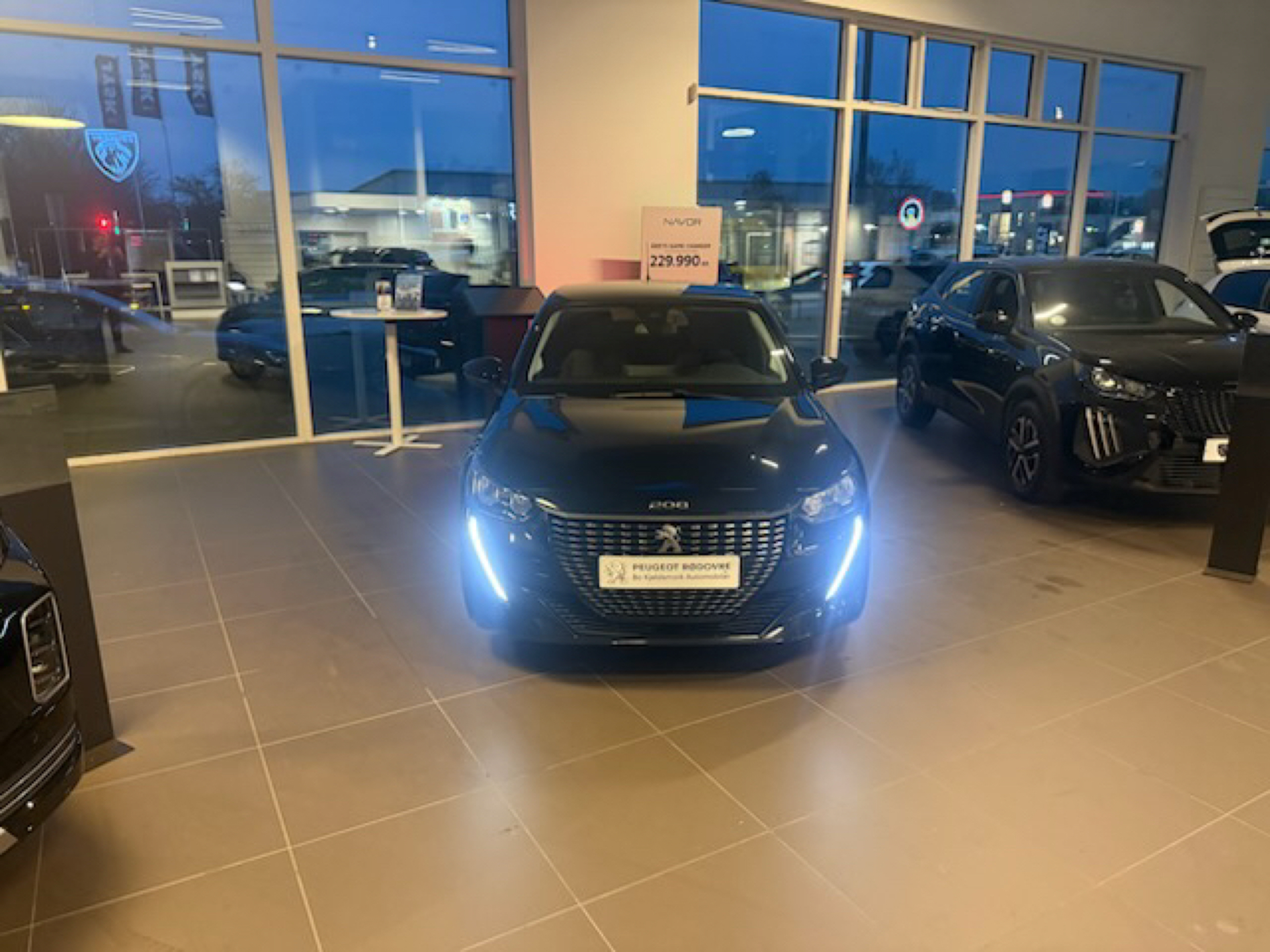 Billede af Peugeot 208 1,2 PureTech Selection Sport EAT8 100HK 5d 8g Aut.