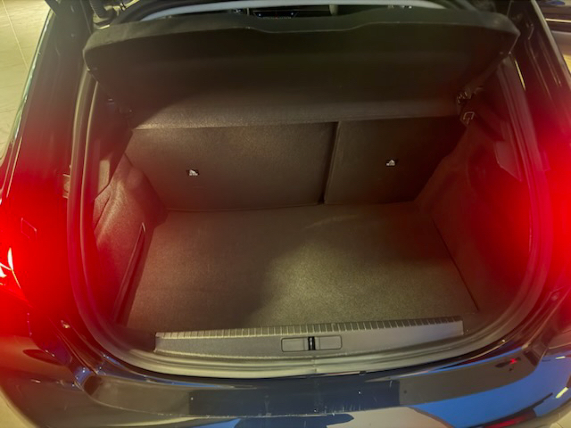 Billede af Peugeot 208 1,2 PureTech Selection Sport EAT8 100HK 5d 8g Aut.