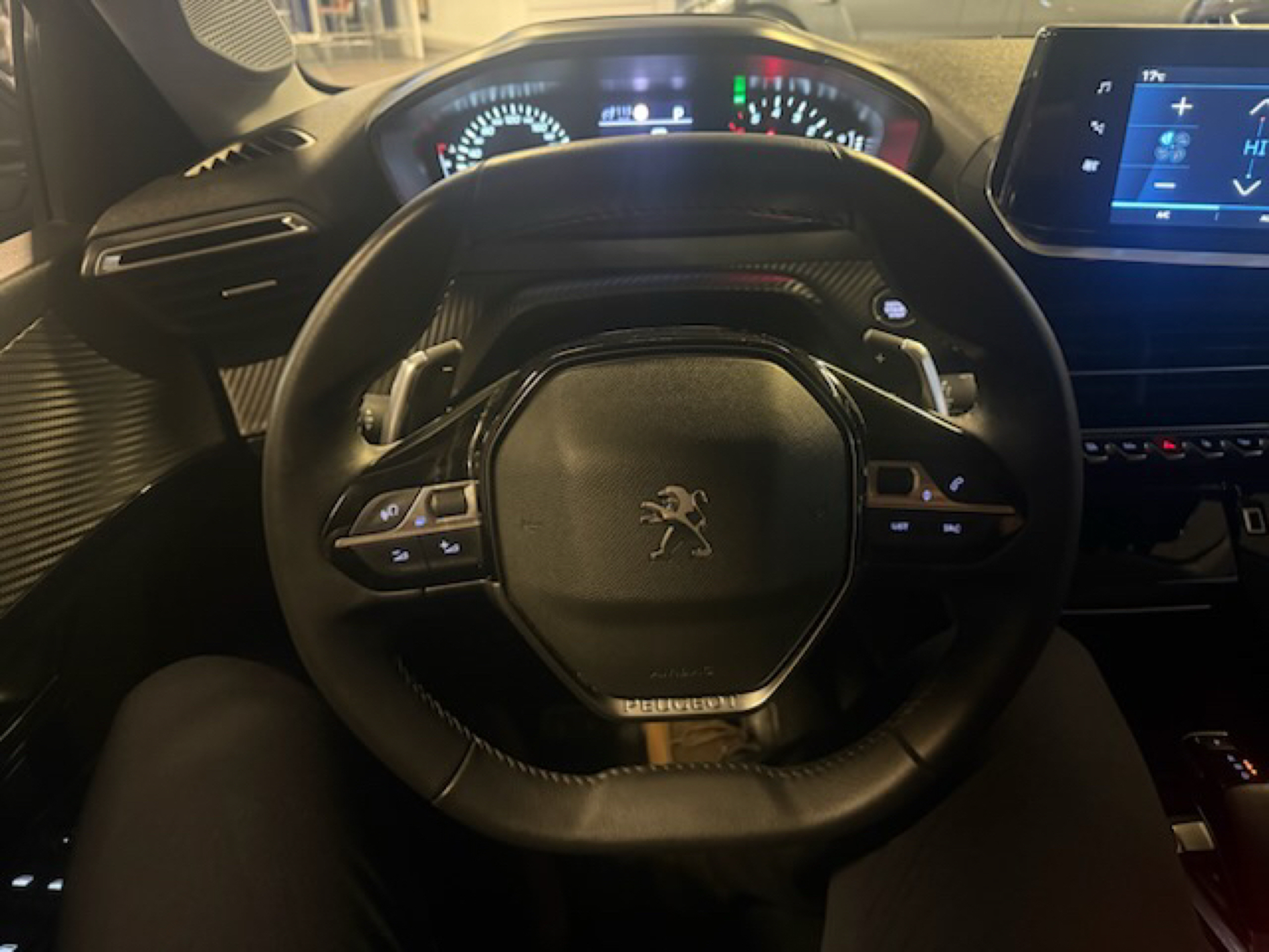 Billede af Peugeot 208 1,2 PureTech Selection Sport EAT8 100HK 5d 8g Aut.