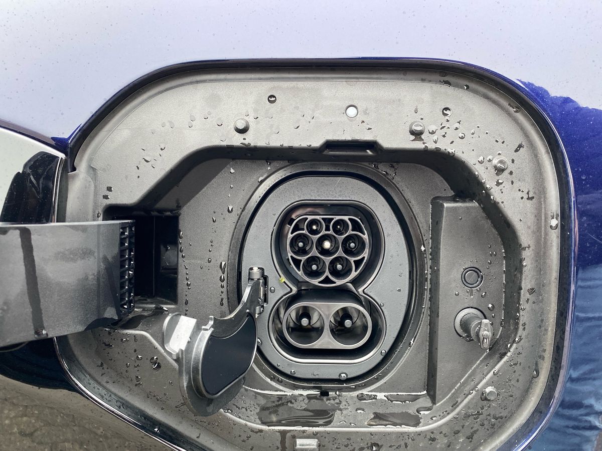 Billede af Toyota bZ4X 252 kW (343 hk) aut. gear AWD Executive