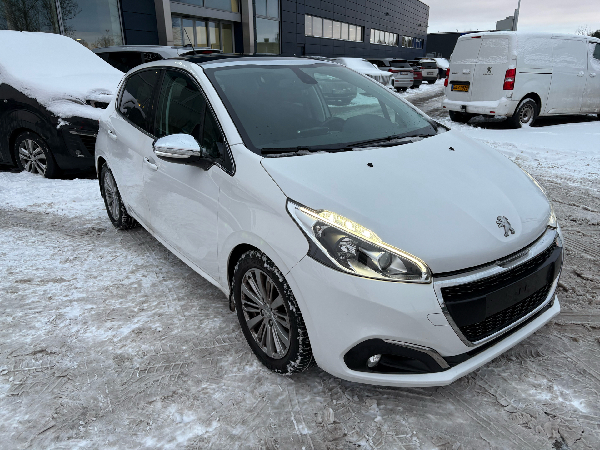 Billede af Peugeot 208 1,2 PureTech Allure+ 82HK 5d