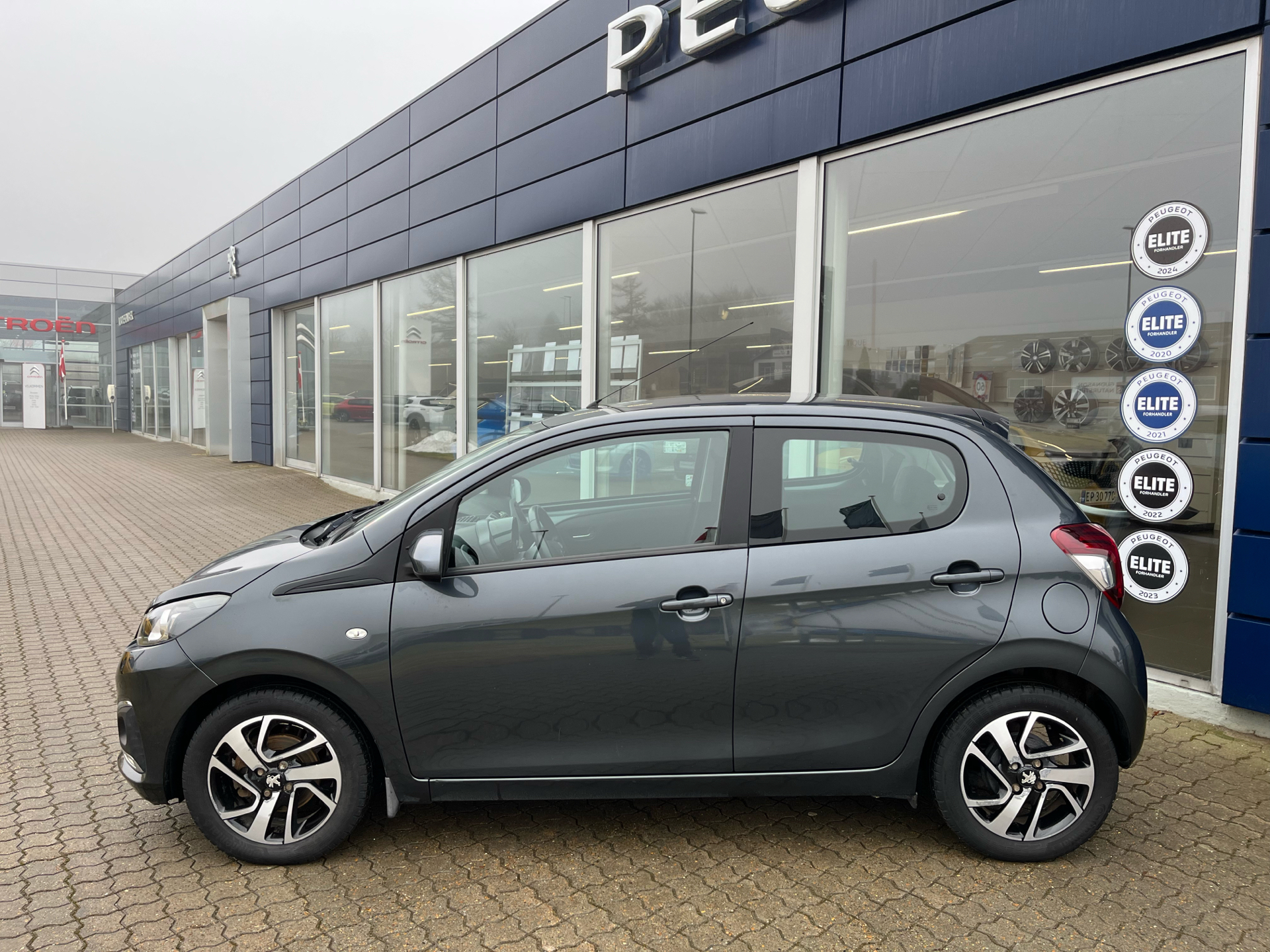 Billede af Peugeot 108 1,0 e-Vti Infinity M 72HK 5d