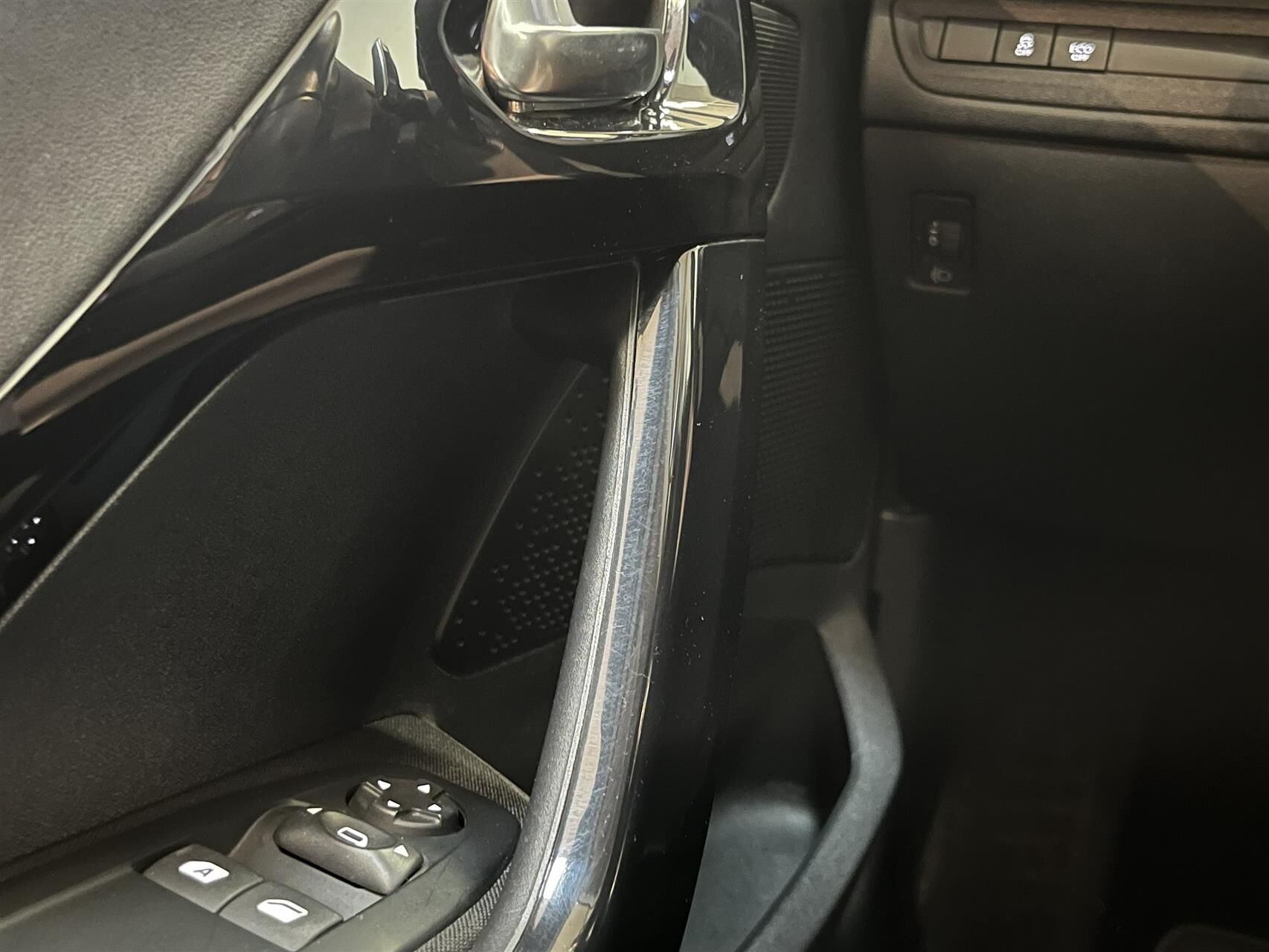 Billede af Peugeot 208 1,2 e-Vti Match ESG 82HK 5d Aut.