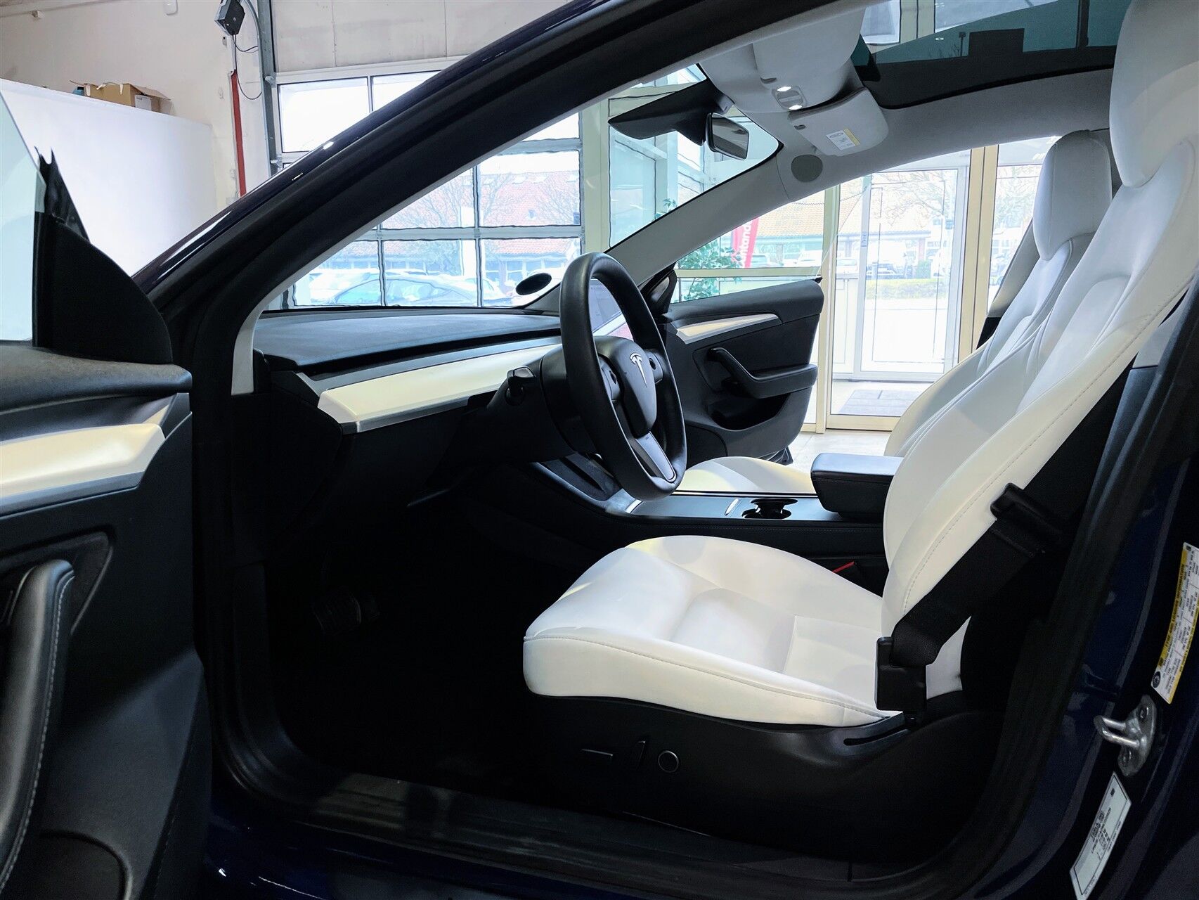 Billede af Tesla Model 3 EL Standard Range Plus 325HK Aut.