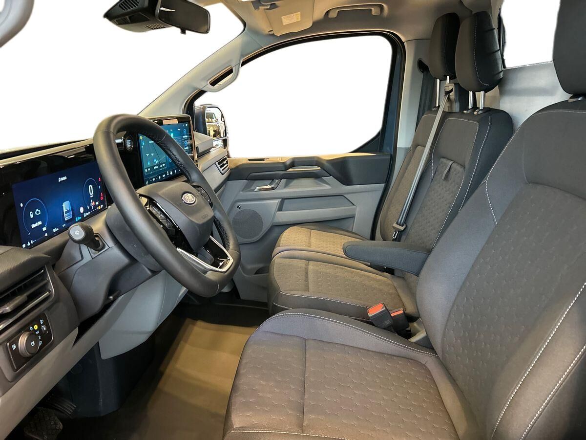 Billede af Ford Transit Custom 320 L2H1 2,5 Plugin-hybrid Limited CVT 233HK Van Trinl. Gear