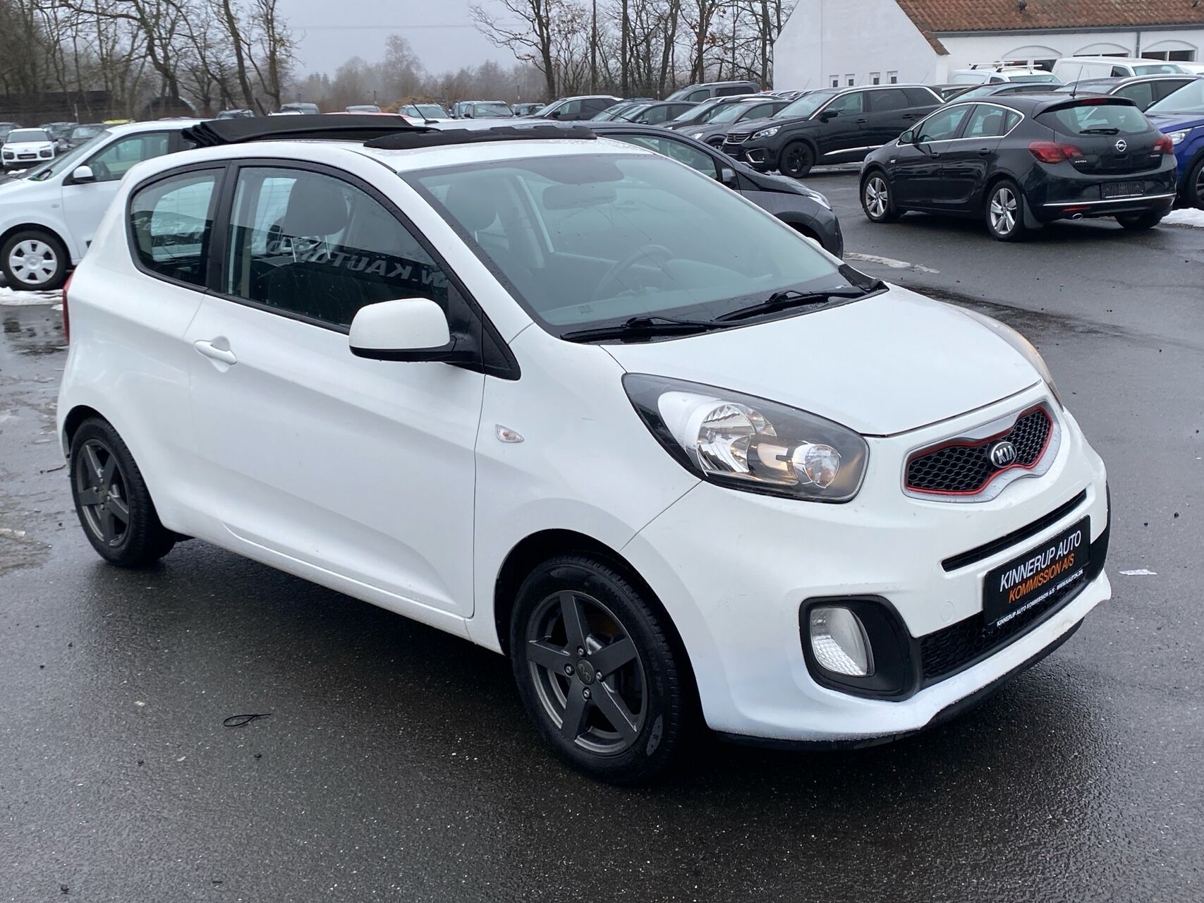 Billede af Kia Picanto 1,0 World Cup Clim 69HK 3d
