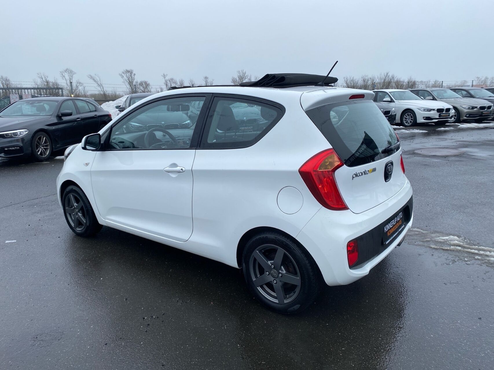 Billede af Kia Picanto 1,0 World Cup Clim 69HK 3d