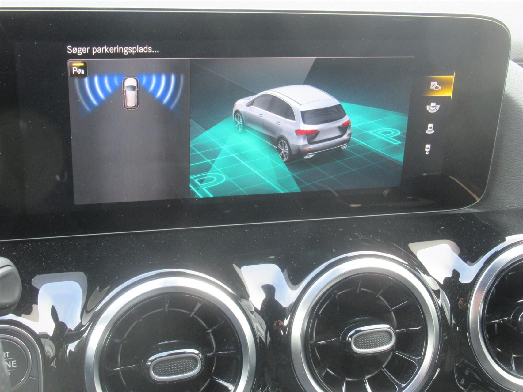 Billede af Mercedes-Benz B200 d 2,0 CDI AMG Line 8G-DCT 150HK 8g Aut.