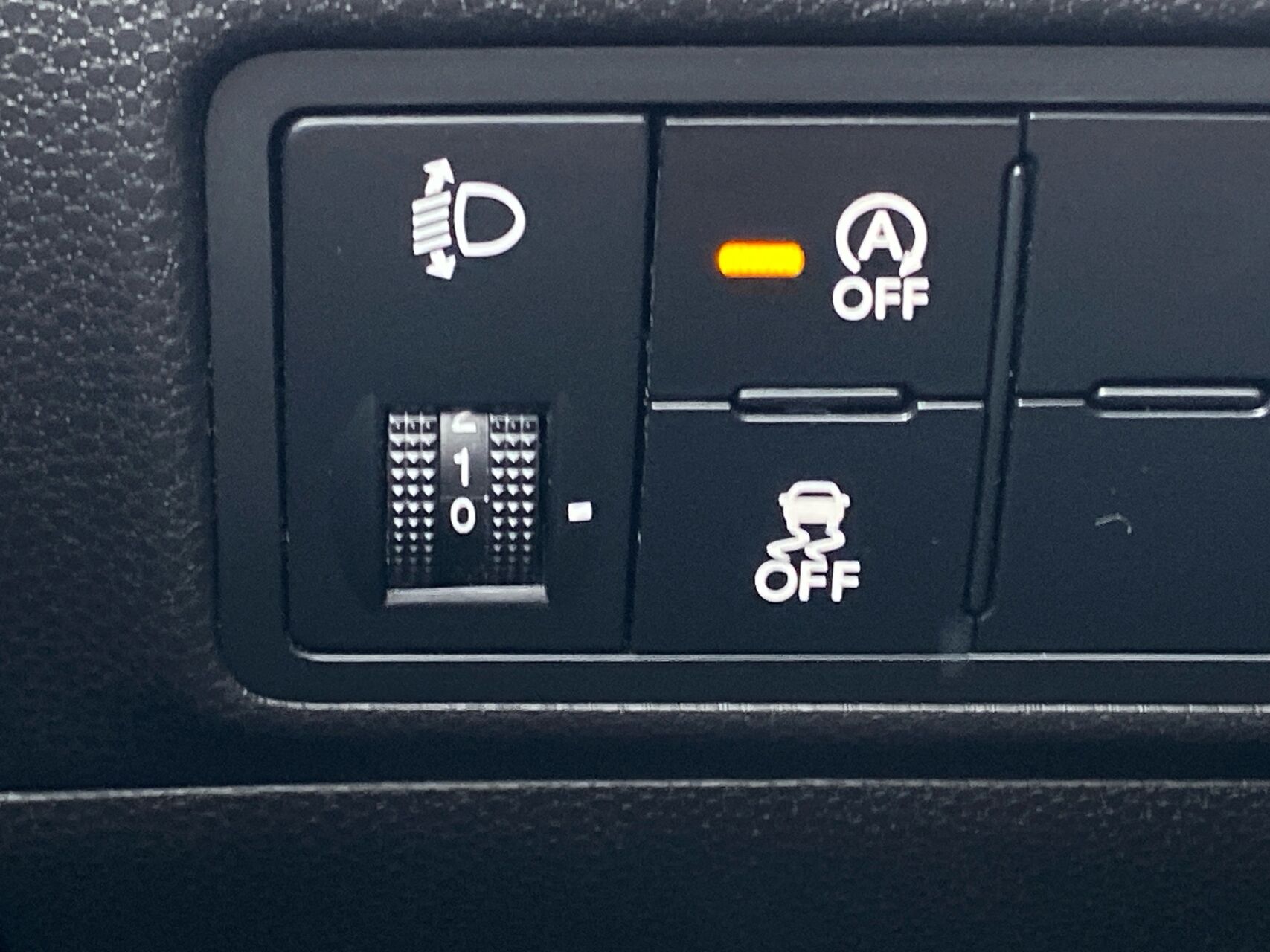 Billede af Kia Picanto 1,0 World Cup Clim 69HK 3d