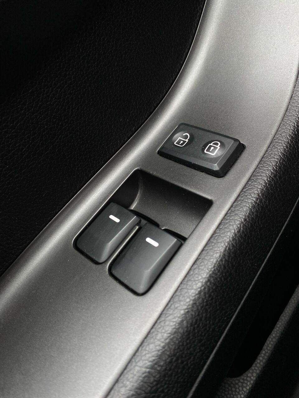 Billede af Kia Picanto 1,0 World Cup Clim 69HK 3d