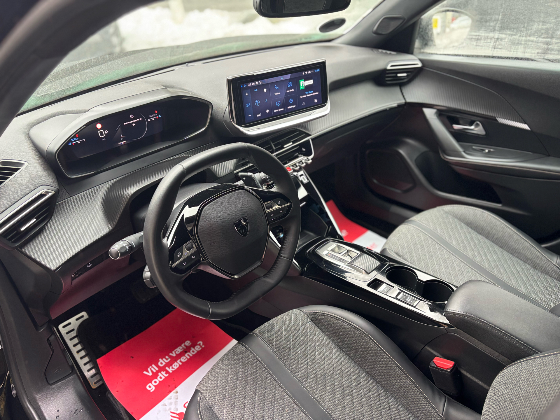 Billede af Peugeot 2008 1,2 PureTech Allure EAT8 130HK 5d 8g Aut.