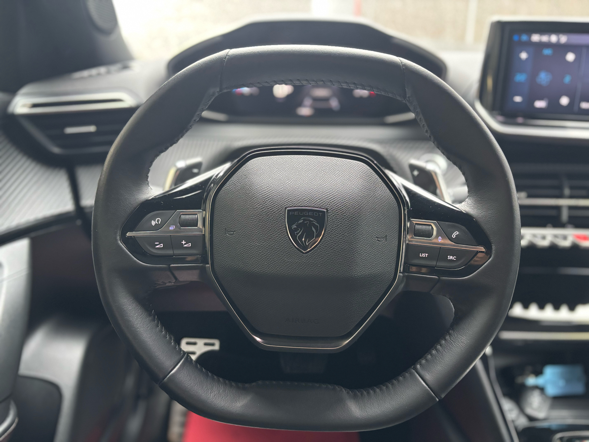 Billede af Peugeot 2008 1,2 PureTech Allure EAT8 130HK 5d 8g Aut.