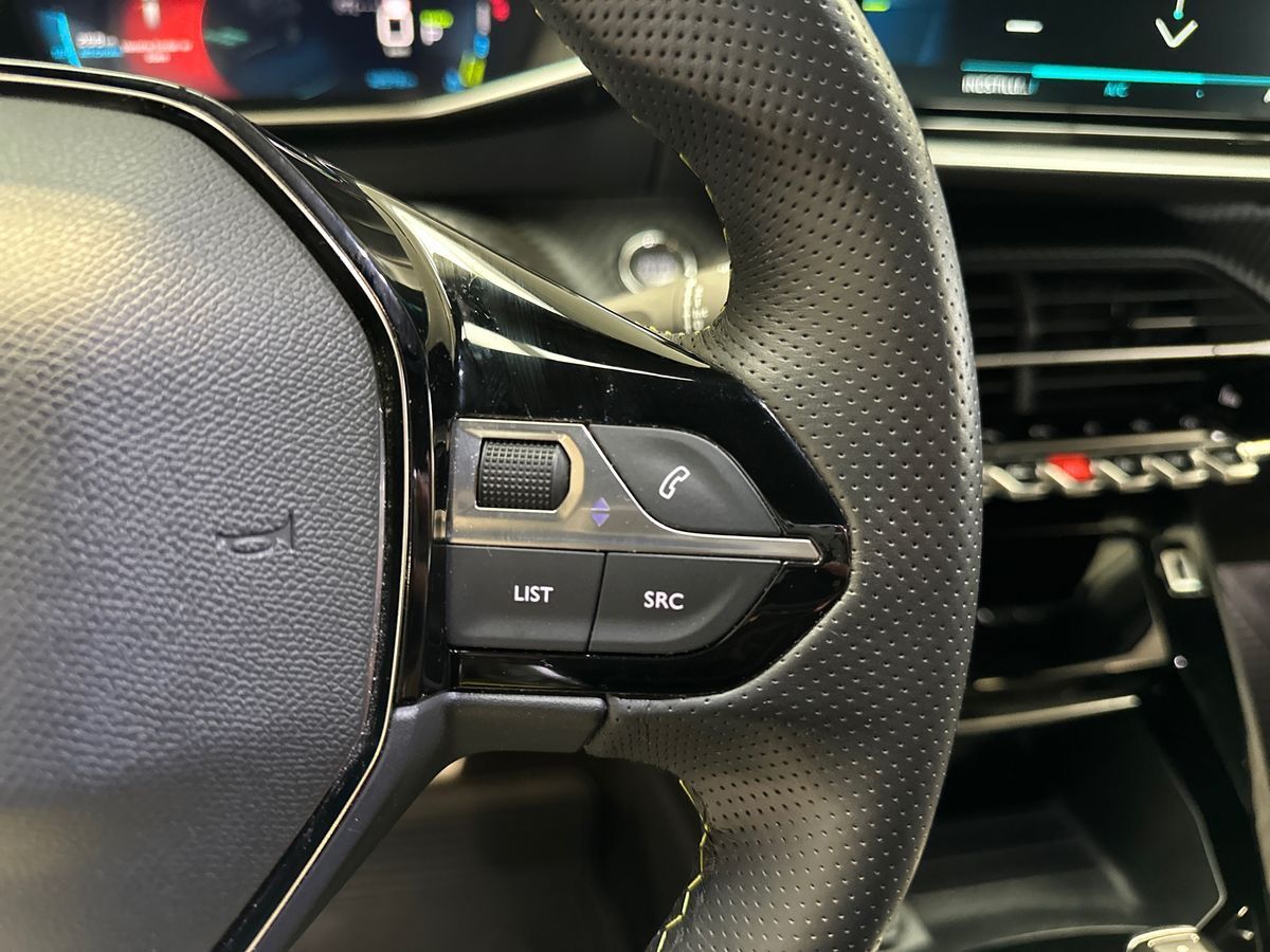 Billede af Peugeot e-2008 EL GT 136HK 5d Aut.