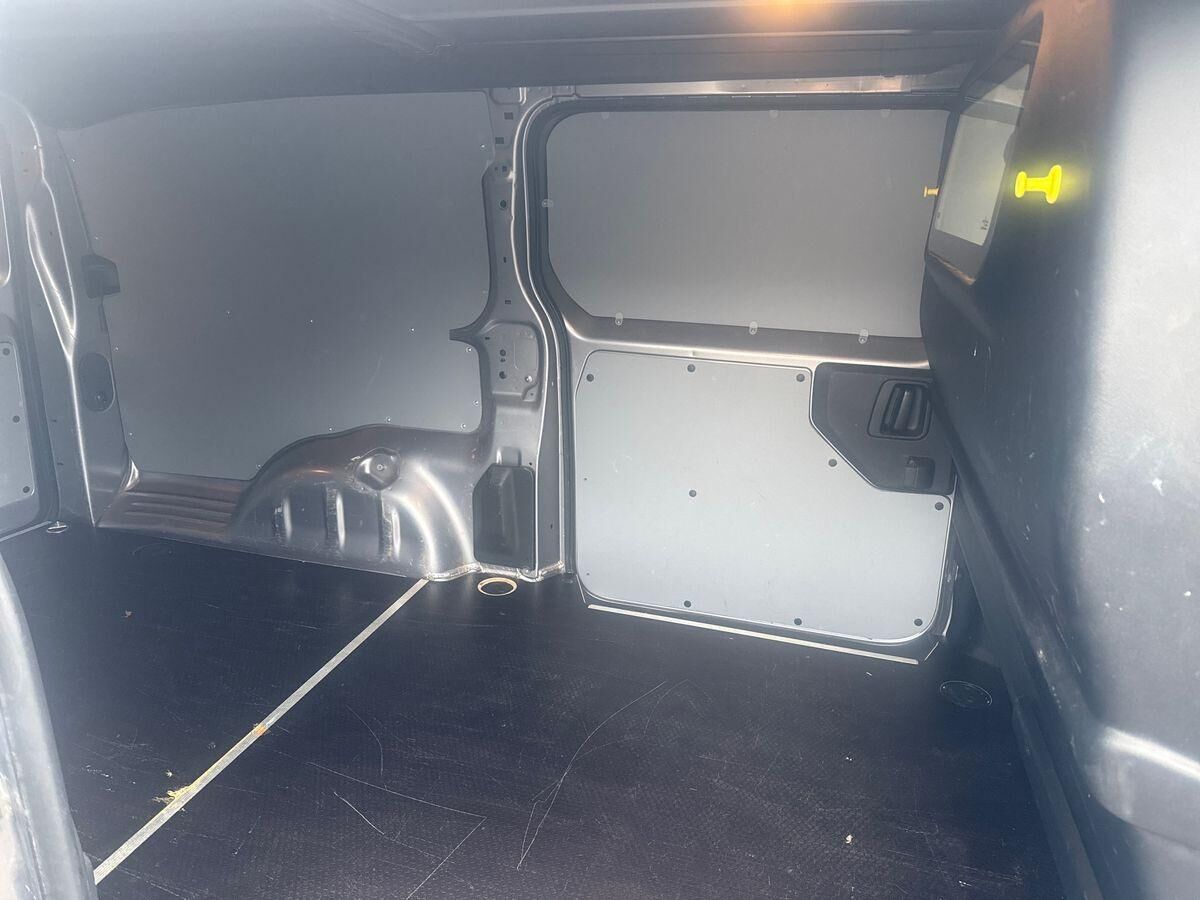 Billede af Toyota Proace Long 2,0 D Comfort Master m/dobbelt skydedør & bagklap 122HK Van 6g