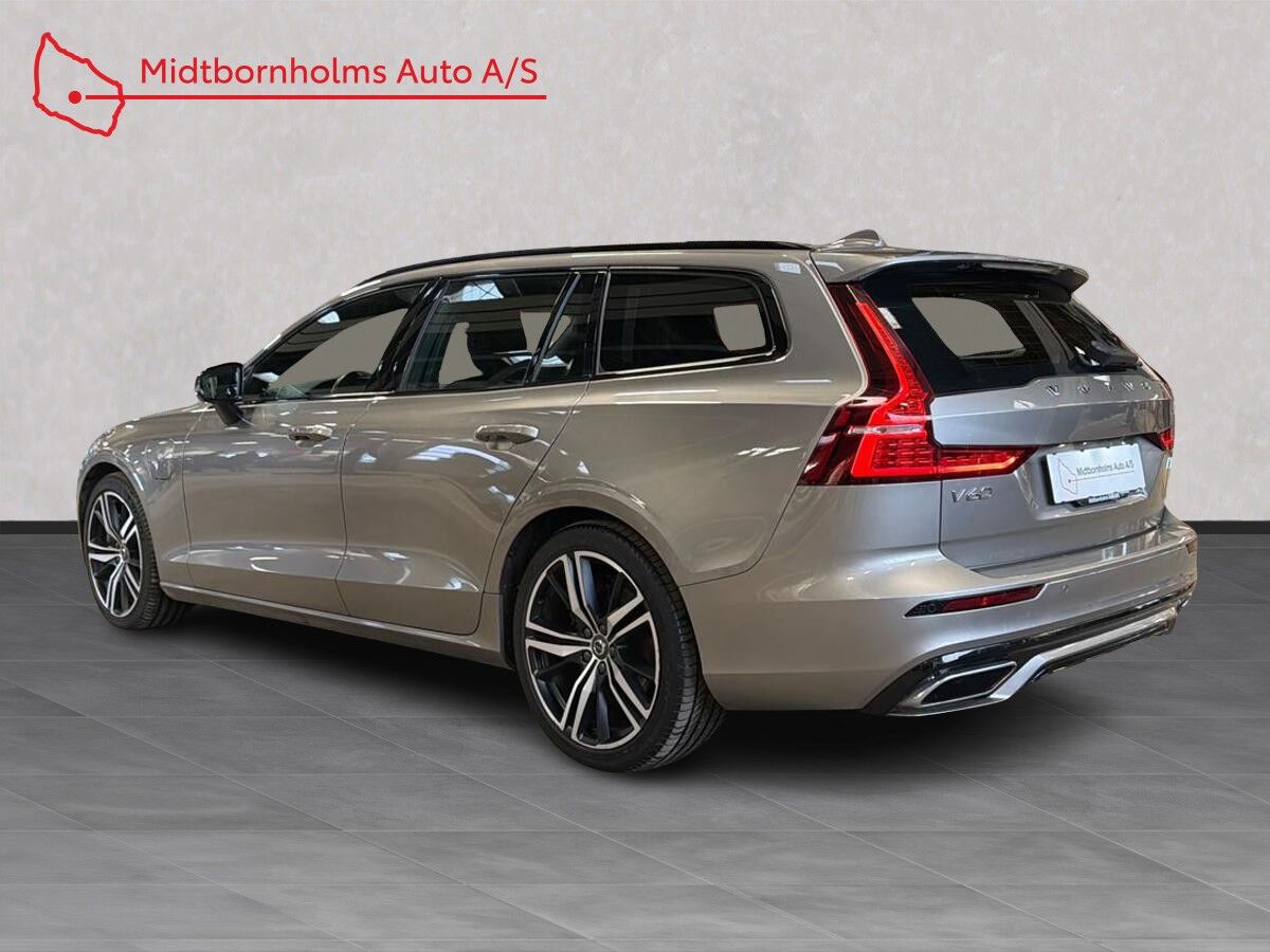 Billede af Volvo V60 2,0 T6 Twin Engine  Plugin-hybrid R-design 340HK Stc 8g Aut.
