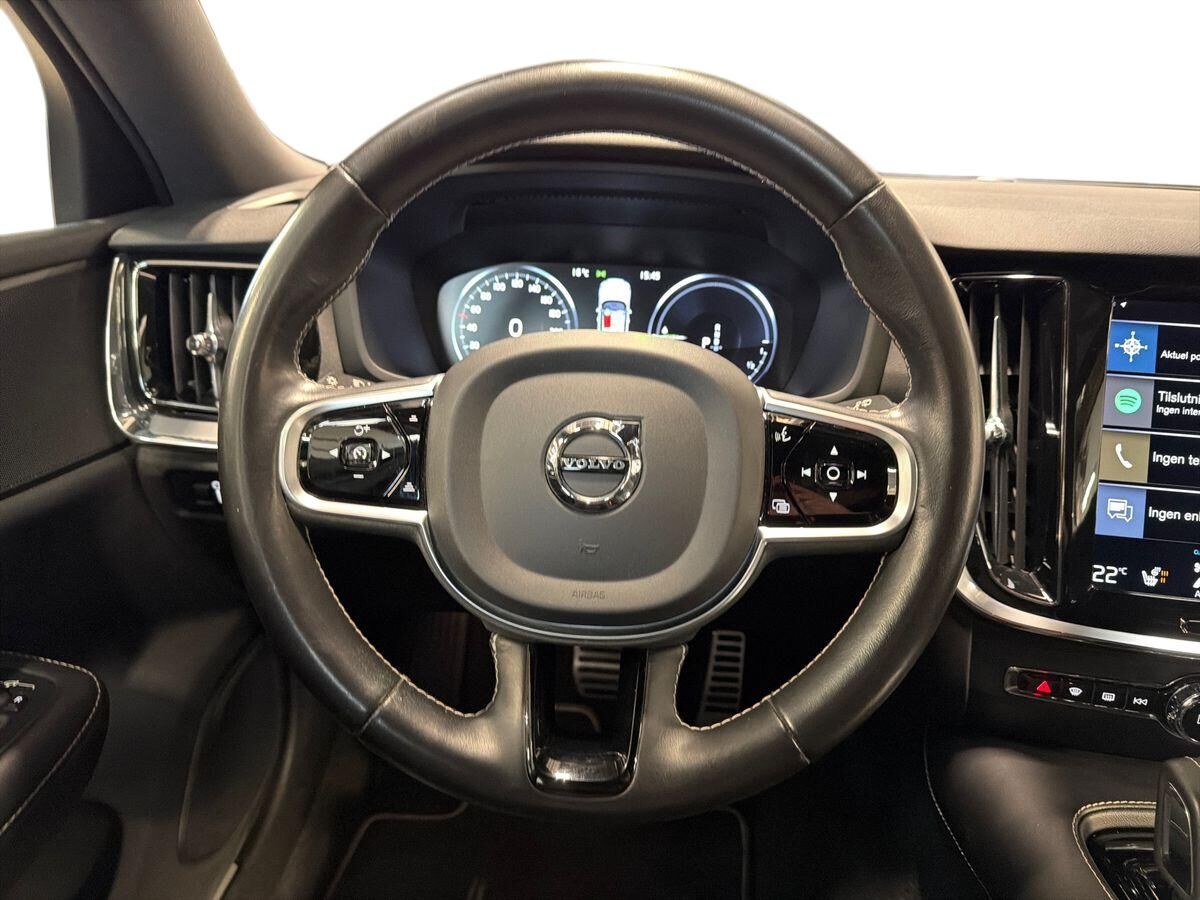 Billede af Volvo V60 2,0 T6 Twin Engine  Plugin-hybrid R-design 340HK Stc 8g Aut.