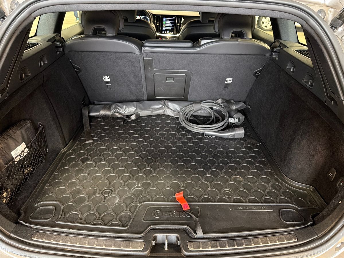 Billede af Volvo V60 2,0 T6 Twin Engine  Plugin-hybrid R-design 340HK Stc 8g Aut.