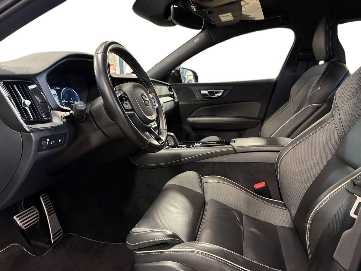 Billede af Volvo V60 2,0 T6 Twin Engine  Plugin-hybrid R-design 340HK Stc 8g Aut.