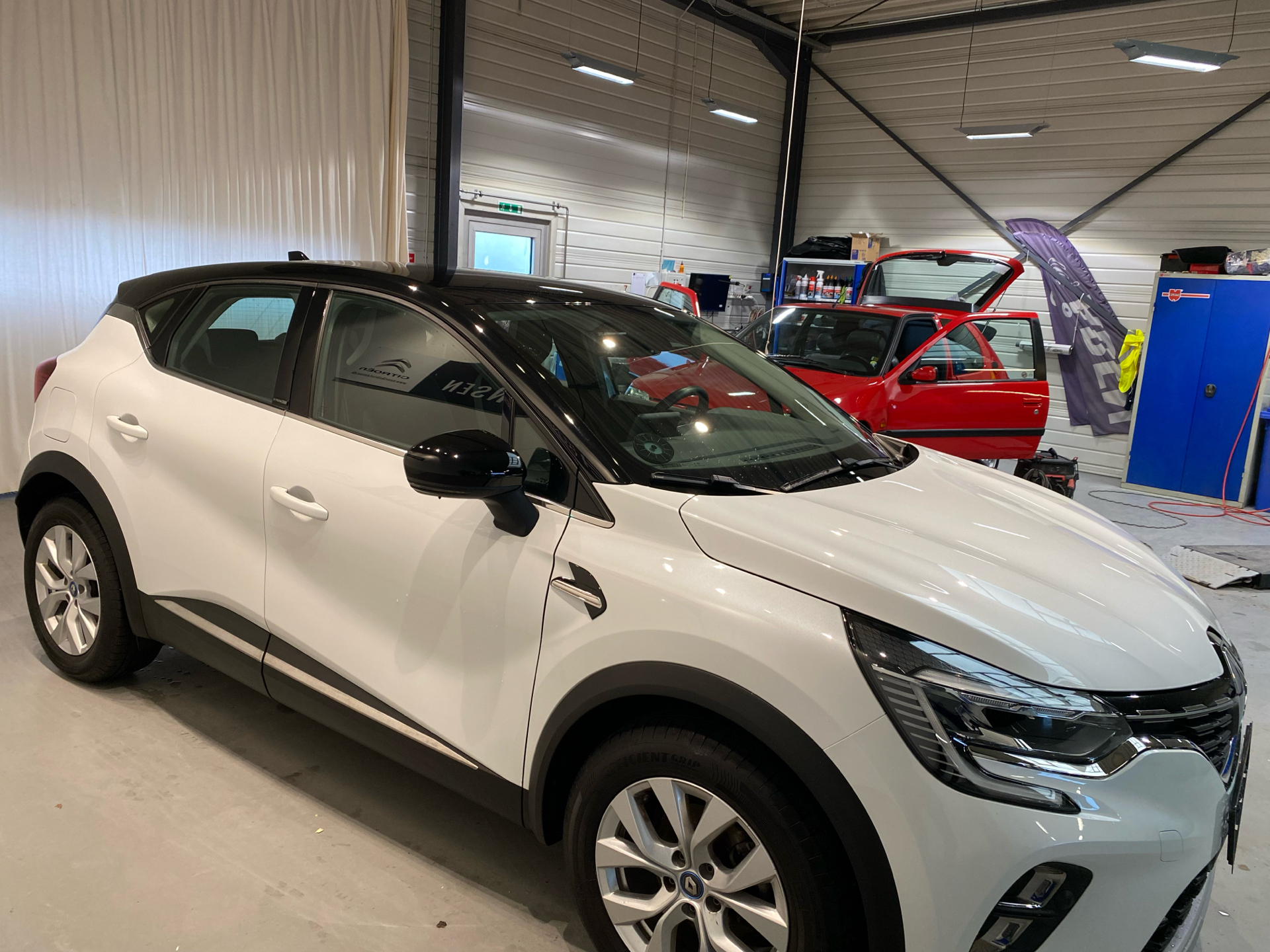 Billede af Renault Captur 1,6 E-TECH  Plugin-hybrid Intens 160HK 5d Aut.