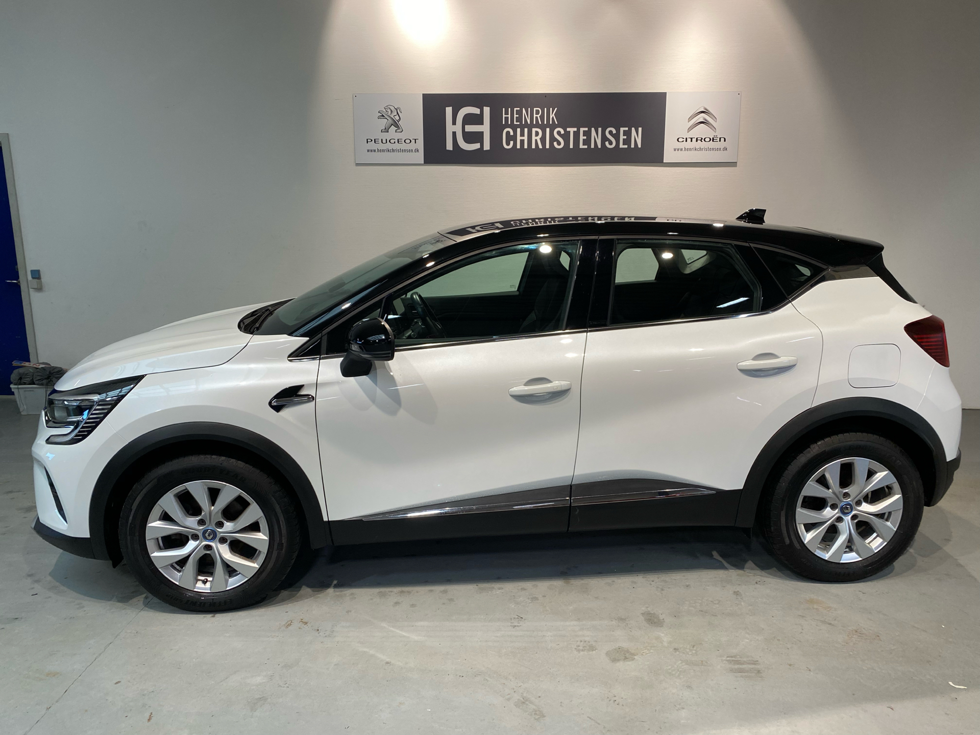 Billede af Renault Captur 1,6 E-TECH  Plugin-hybrid Intens 160HK 5d Aut.