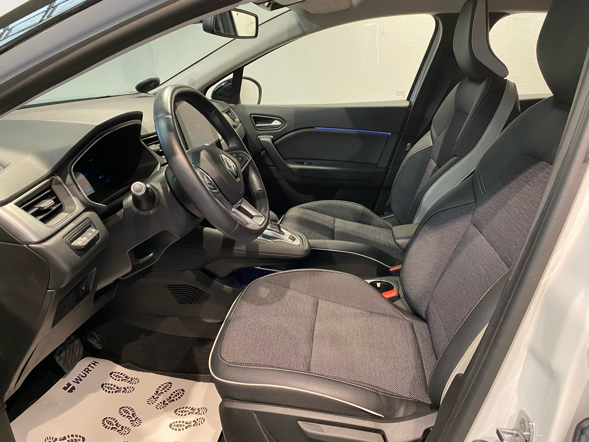 Billede af Renault Captur 1,6 E-TECH  Plugin-hybrid Intens 160HK 5d Aut.