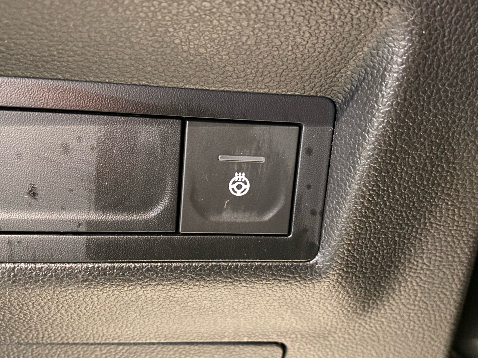 Billede af Renault Captur 1,6 E-TECH  Plugin-hybrid Intens 160HK 5d Aut.