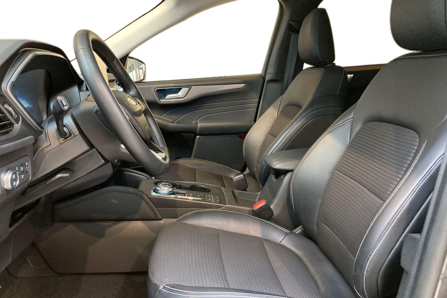 Billede af Ford Kuga 2,5 Plugin-hybrid Titanium X CVT 225HK 5d Trinl. Gear