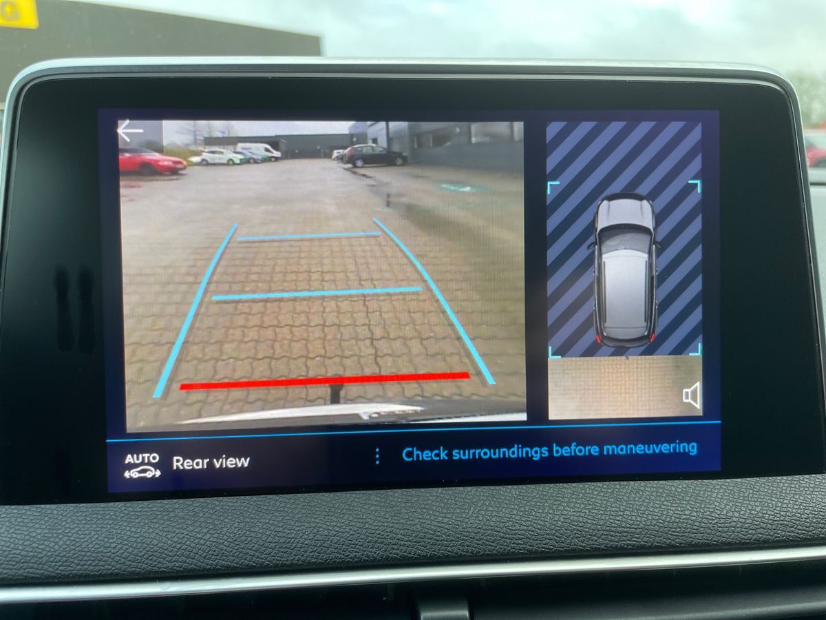 Billede af Peugeot 3008 1,2 PureTech Allure EAT8 130HK 5d 8g Aut.