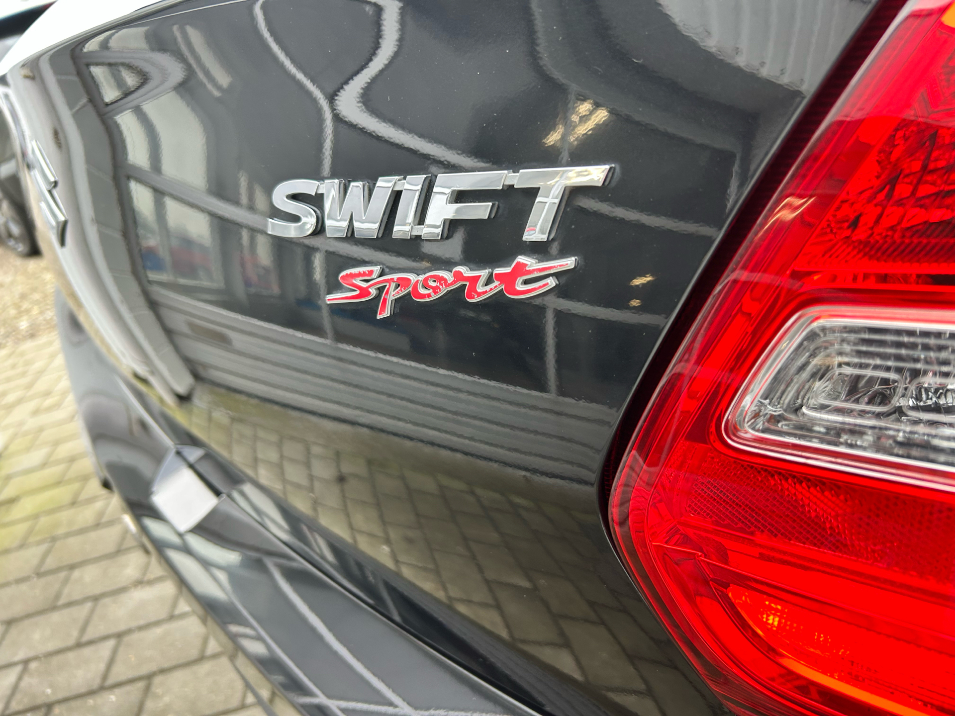 Billede af Suzuki Swift 1,4 Boosterjet Sport 140HK 5d 6g