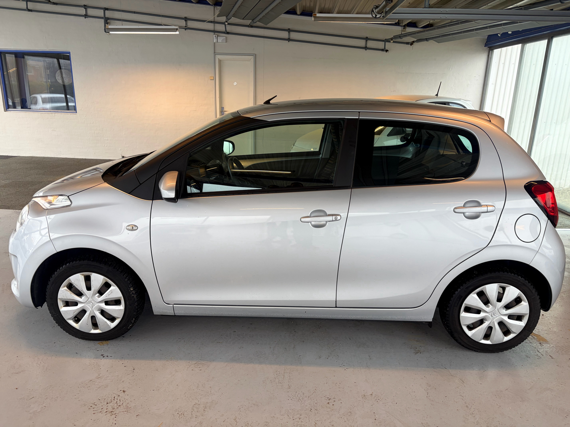 Billede af Citroën C1 1,0 VTi Scoop start/stop 68HK 5d