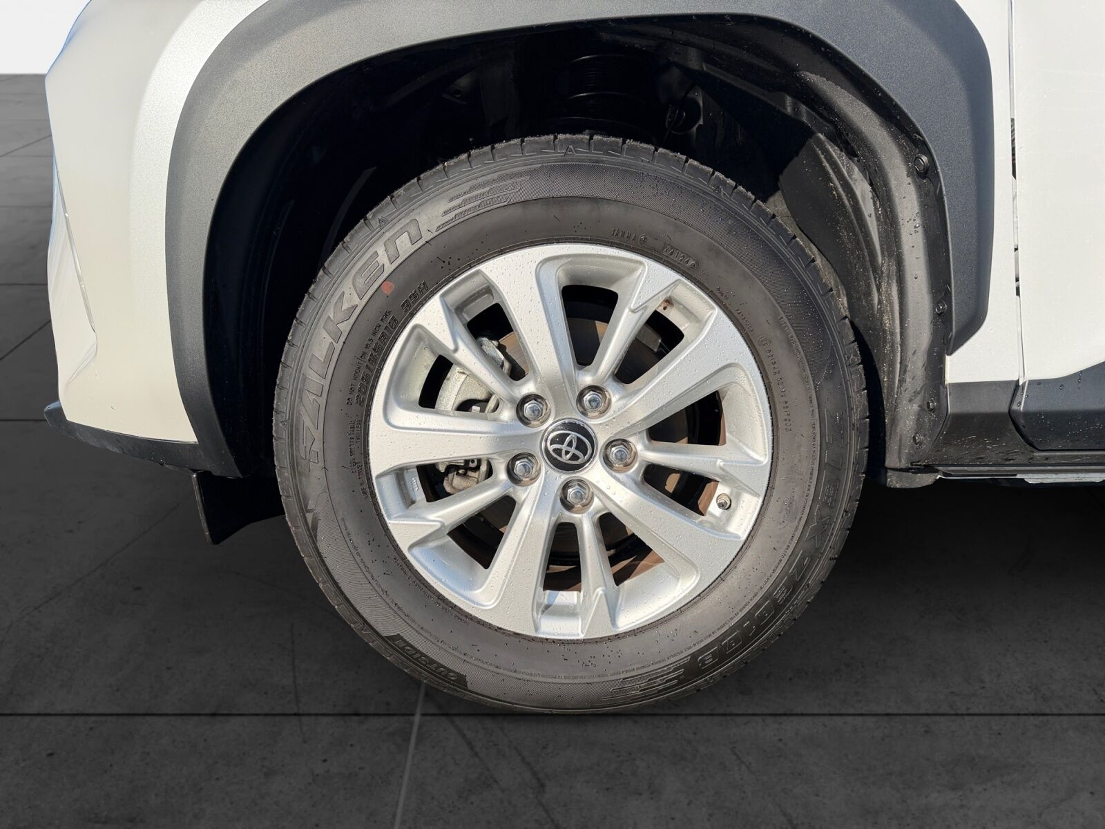 Billede af Toyota Yaris Cross 1,5 Hybrid Active 116HK 5d Trinl. Gear