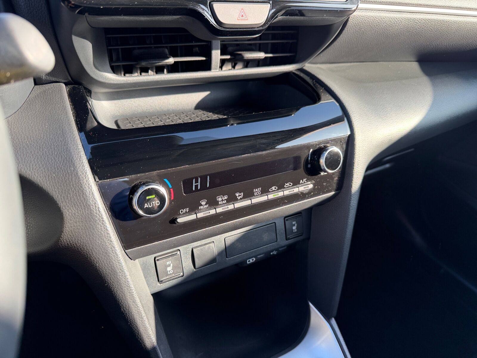 Billede af Toyota Yaris Cross 1,5 Hybrid Active 116HK 5d Trinl. Gear