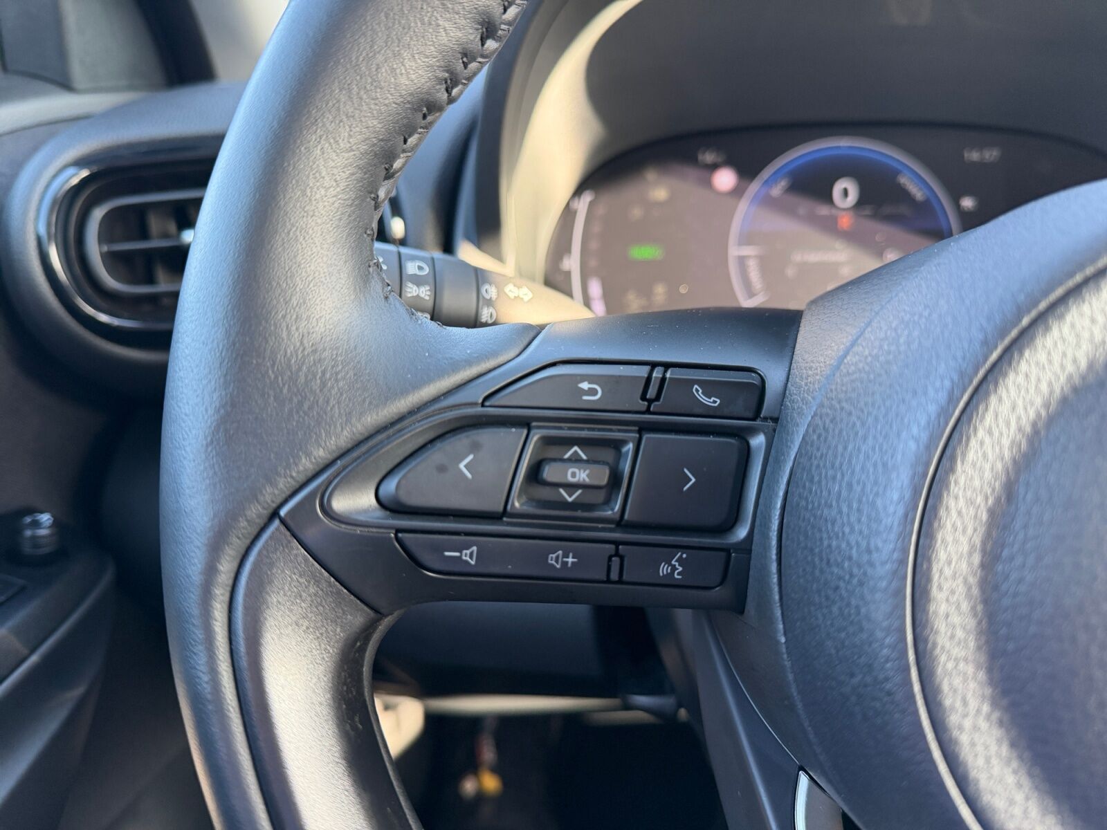 Billede af Toyota Yaris Cross 1,5 Hybrid Active 116HK 5d Trinl. Gear