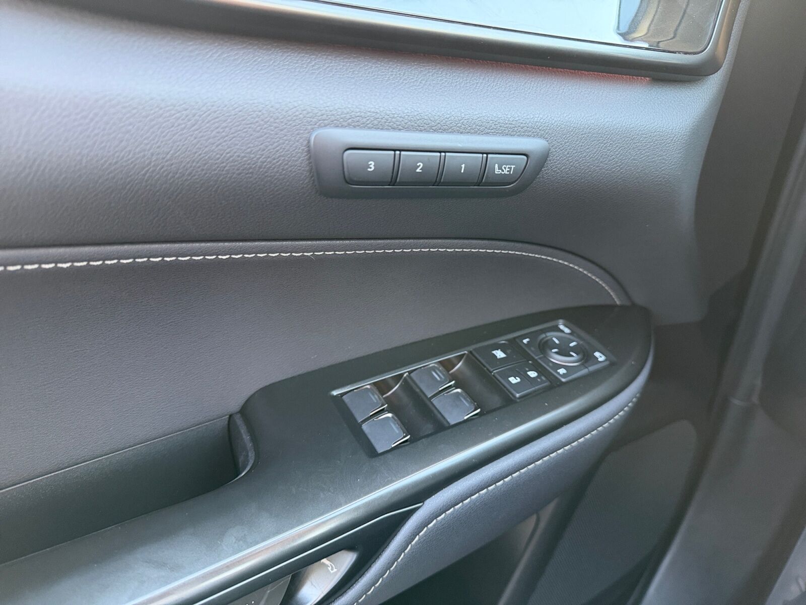 Billede af Lexus NX 450h+ 2,5 Plugin-hybrid Executive Teknik 4WD 309HK 5d Trinl. Gear