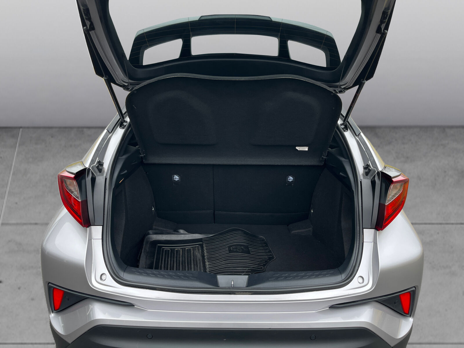 Billede af Toyota C-HR 1,8 Hybrid C-LUB Smart Multidrive S 122HK 5d Aut.