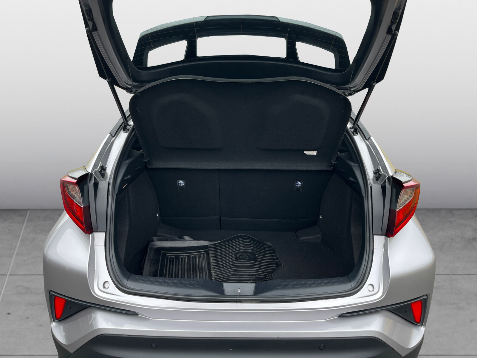 Billede af Toyota C-HR 1,8 Hybrid C-LUB Smart Multidrive S 122HK 5d Aut.