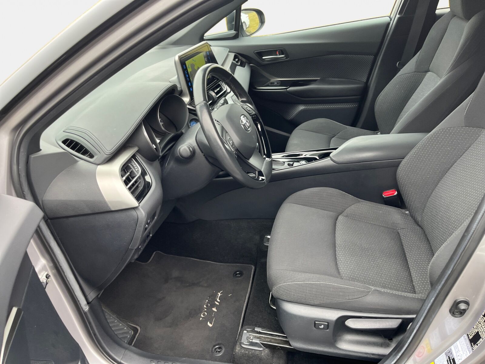 Billede af Toyota C-HR 1,8 Hybrid C-LUB Bi-tone Multidrive S 122HK 5d Aut.