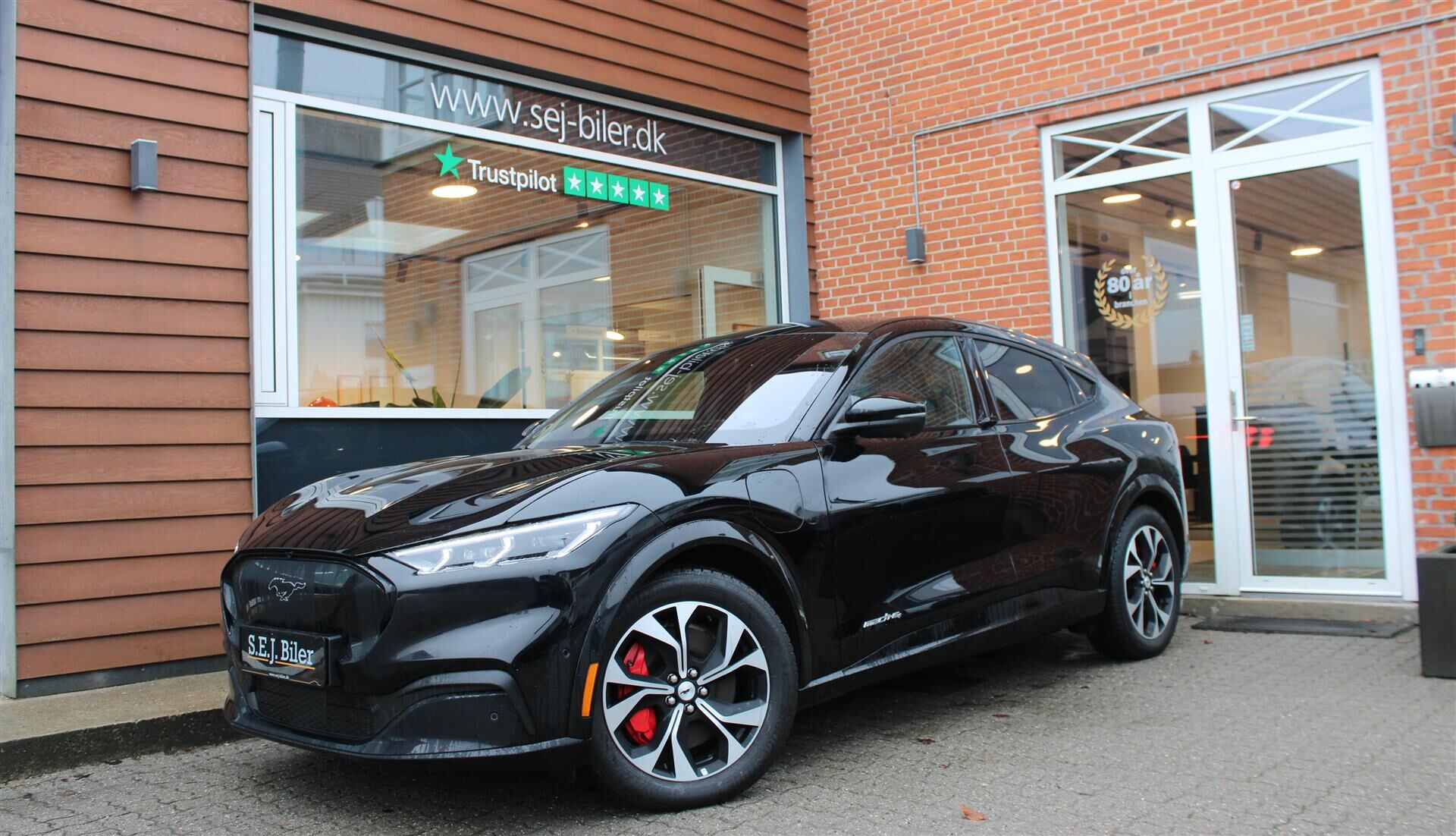 Billede af Ford Mustang Mach-E EL SR Premium AWD 269HK 5d Aut.