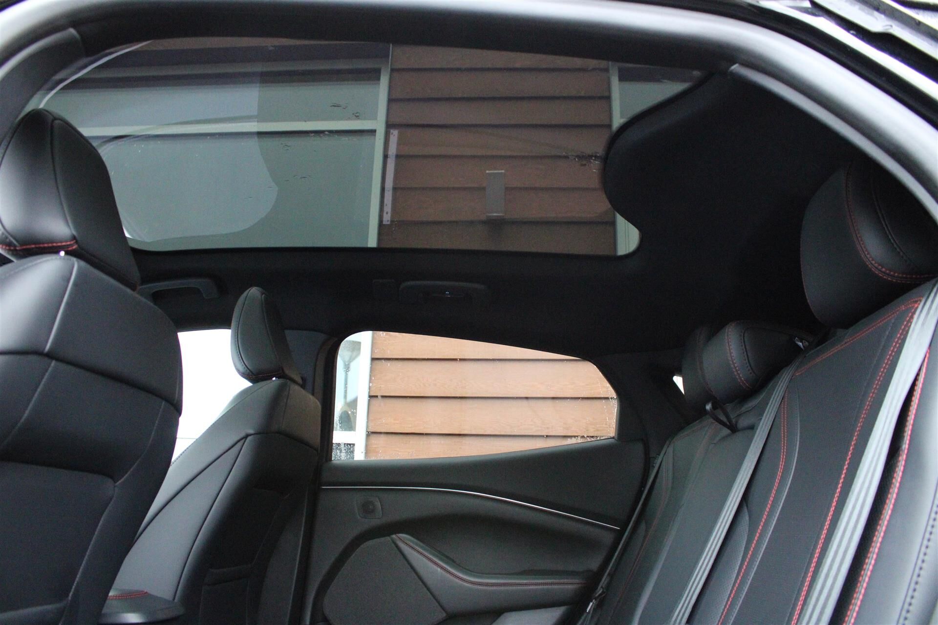 Billede af Ford Mustang Mach-E EL SR Premium AWD 269HK 5d Aut.