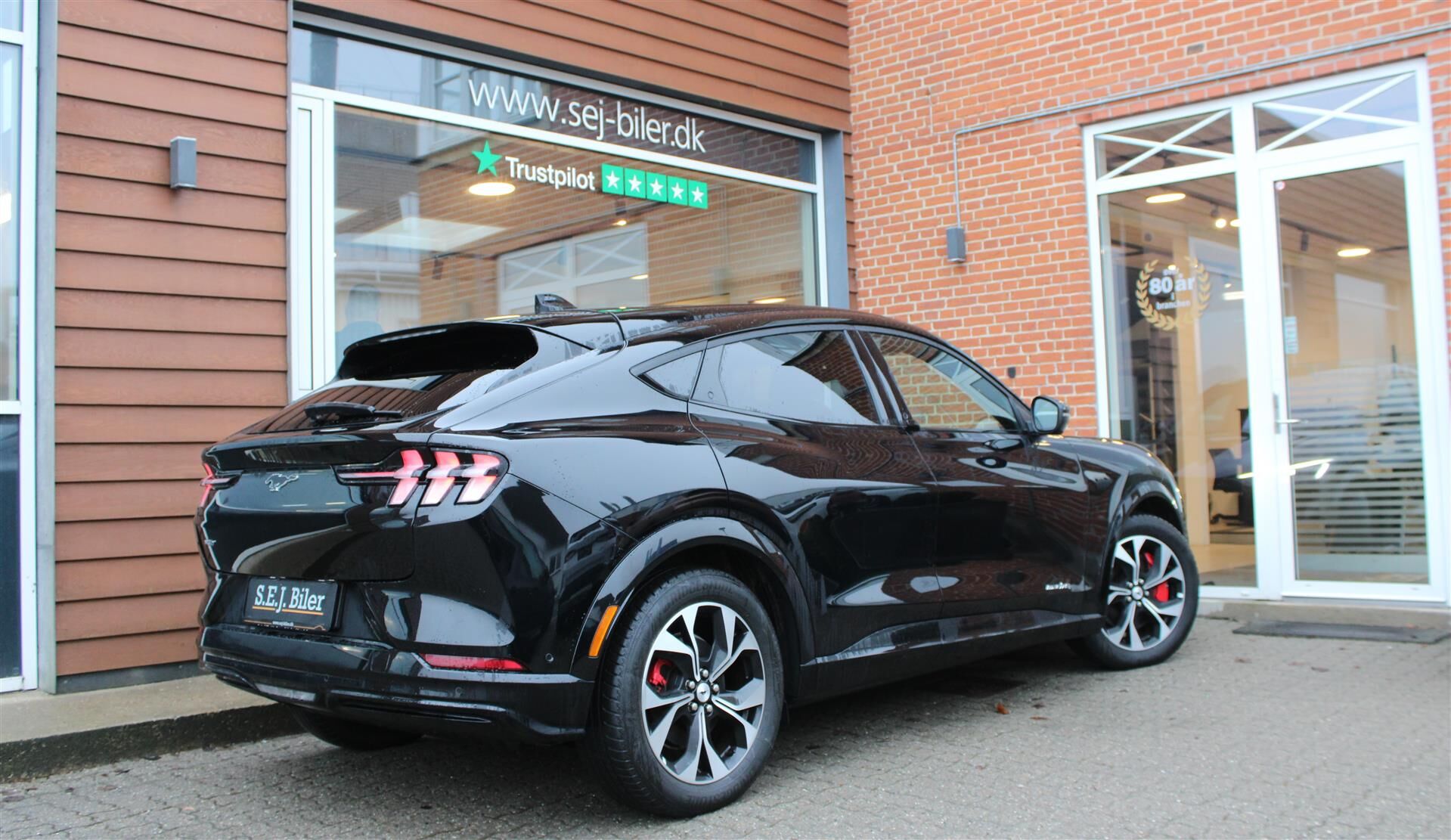 Billede af Ford Mustang Mach-E EL SR Premium AWD 269HK 5d Aut.