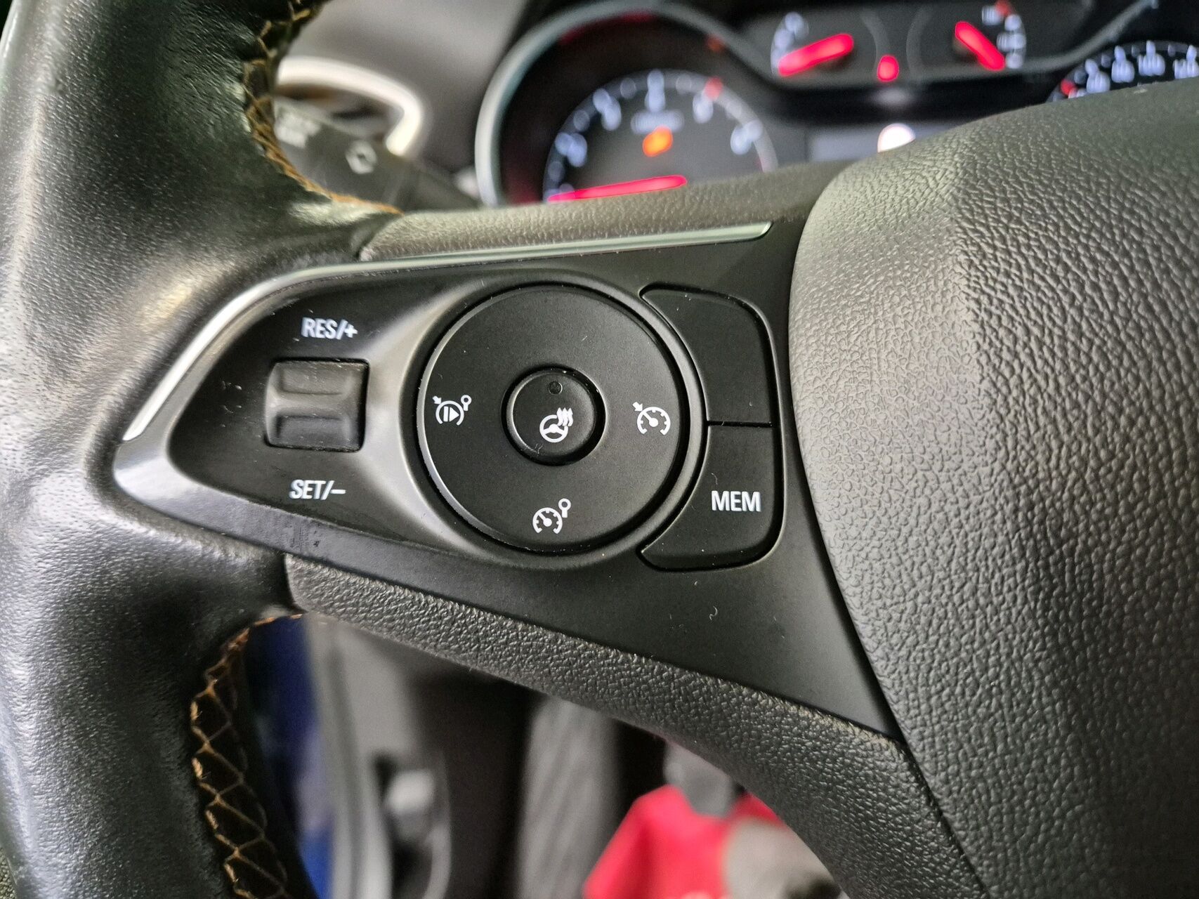 Billede af Opel Crossland X 1,2 Elegance 83HK 5d