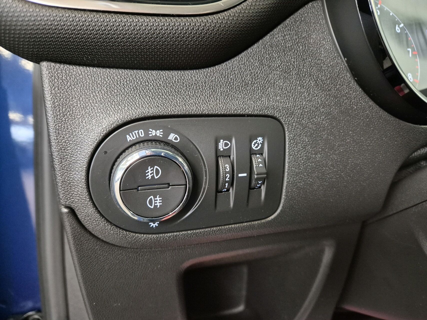 Billede af Opel Crossland X 1,2 Elegance 83HK 5d