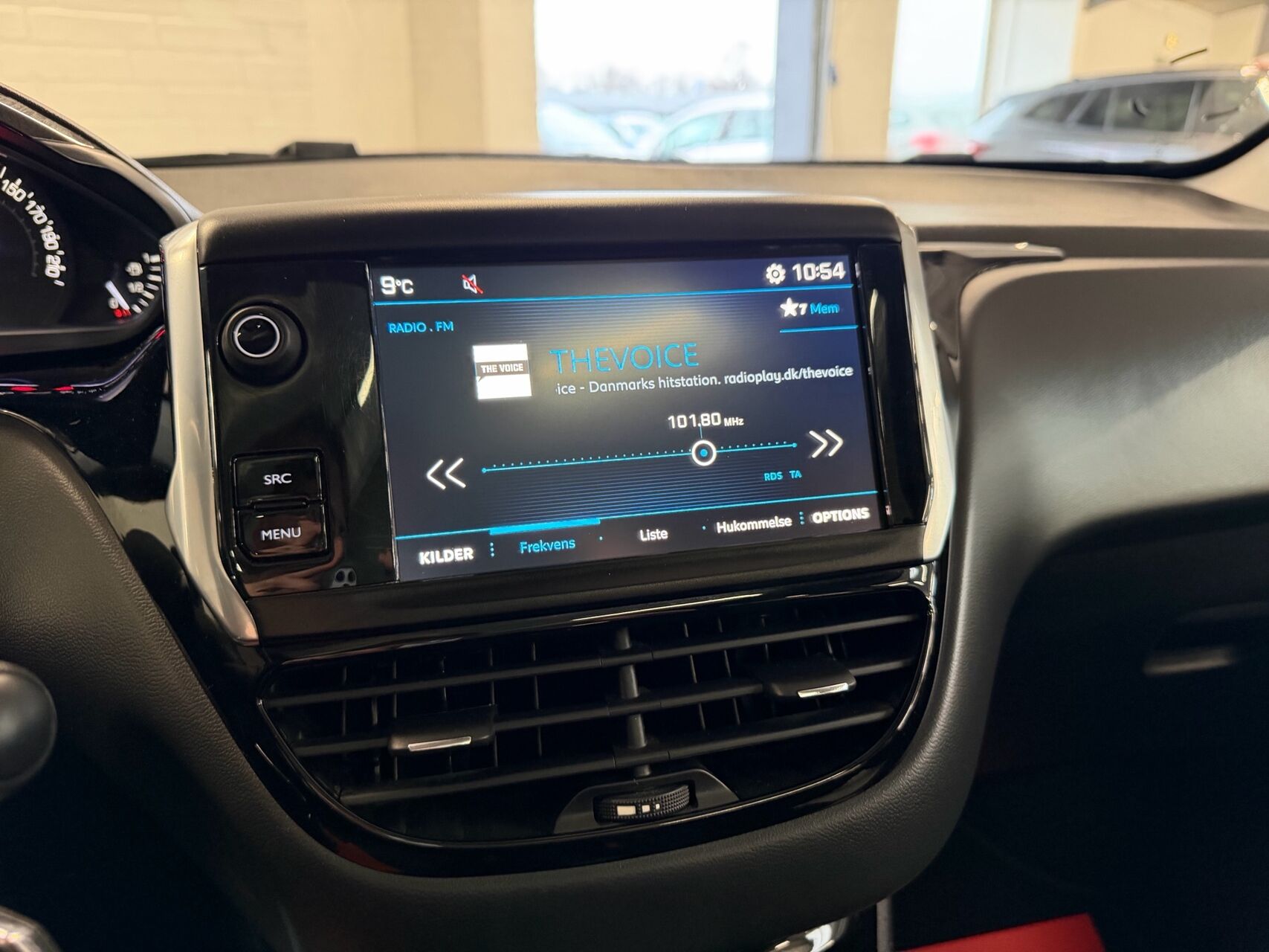 Billede af Peugeot 208 1,5 BlueHDi Signature Sky 100HK 5d