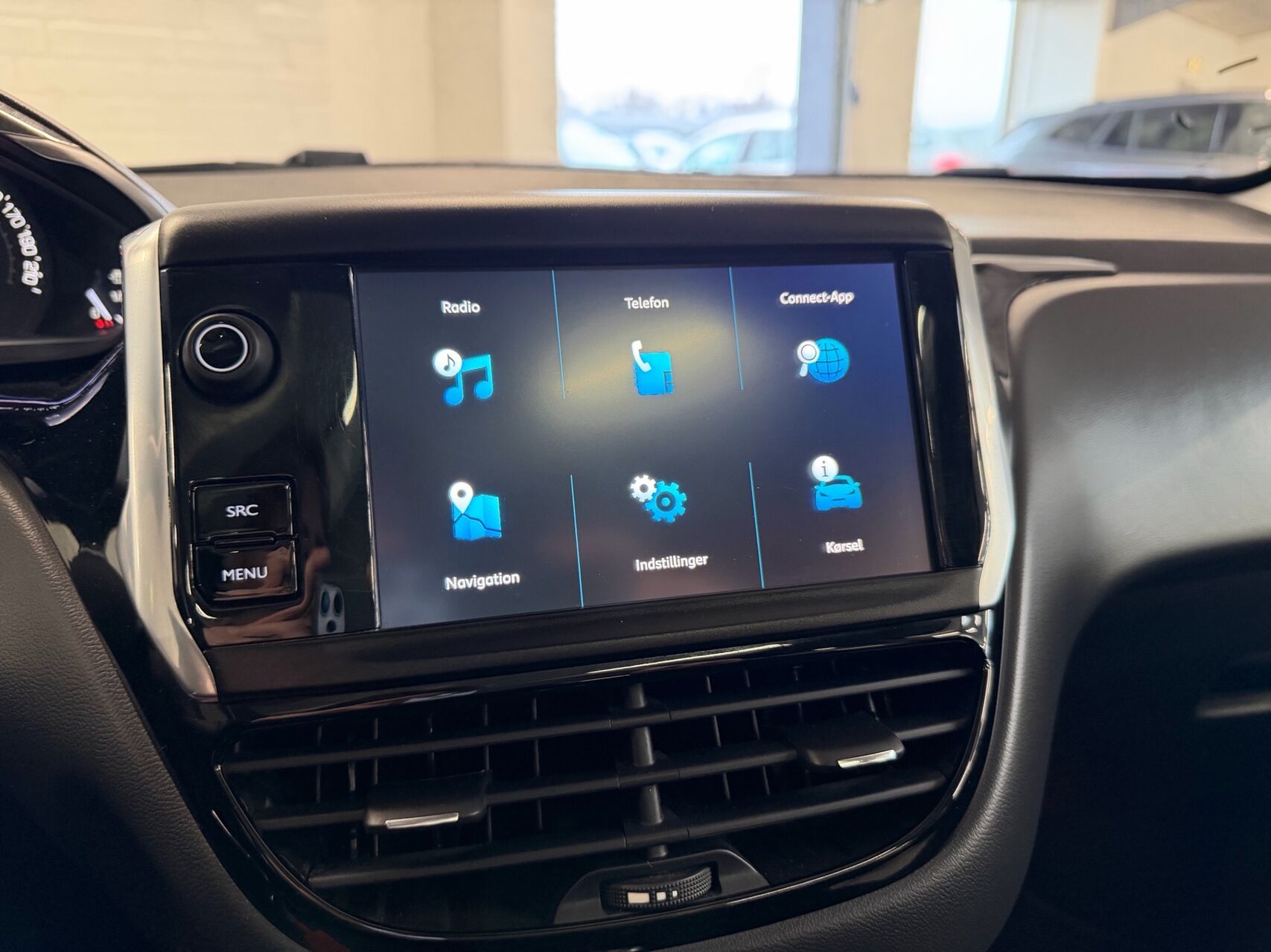 Billede af Peugeot 208 1,5 BlueHDi Signature Sky 100HK 5d